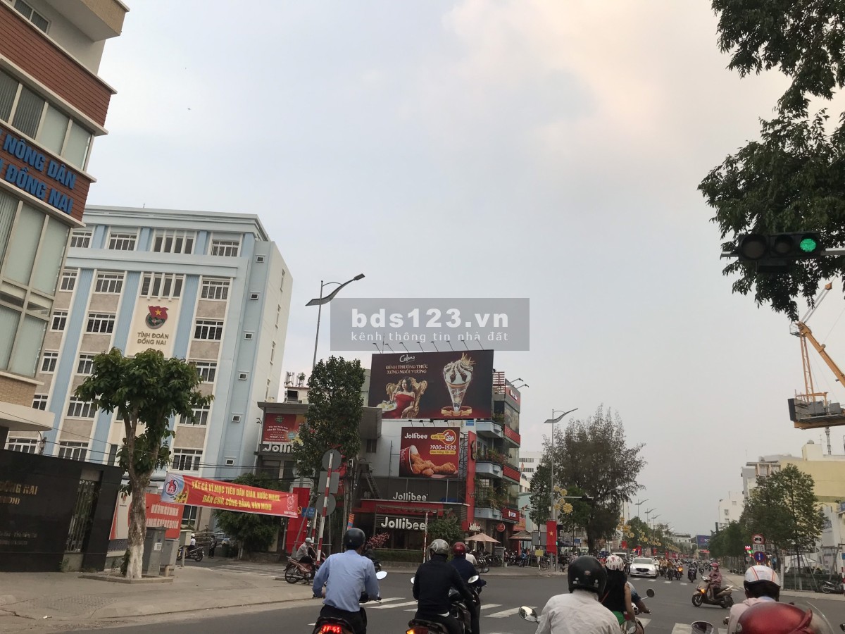 Biệt thự 2 mặt tiền Võ Thị Sáu, Hà Huy Giáp, TP Biên Hòa