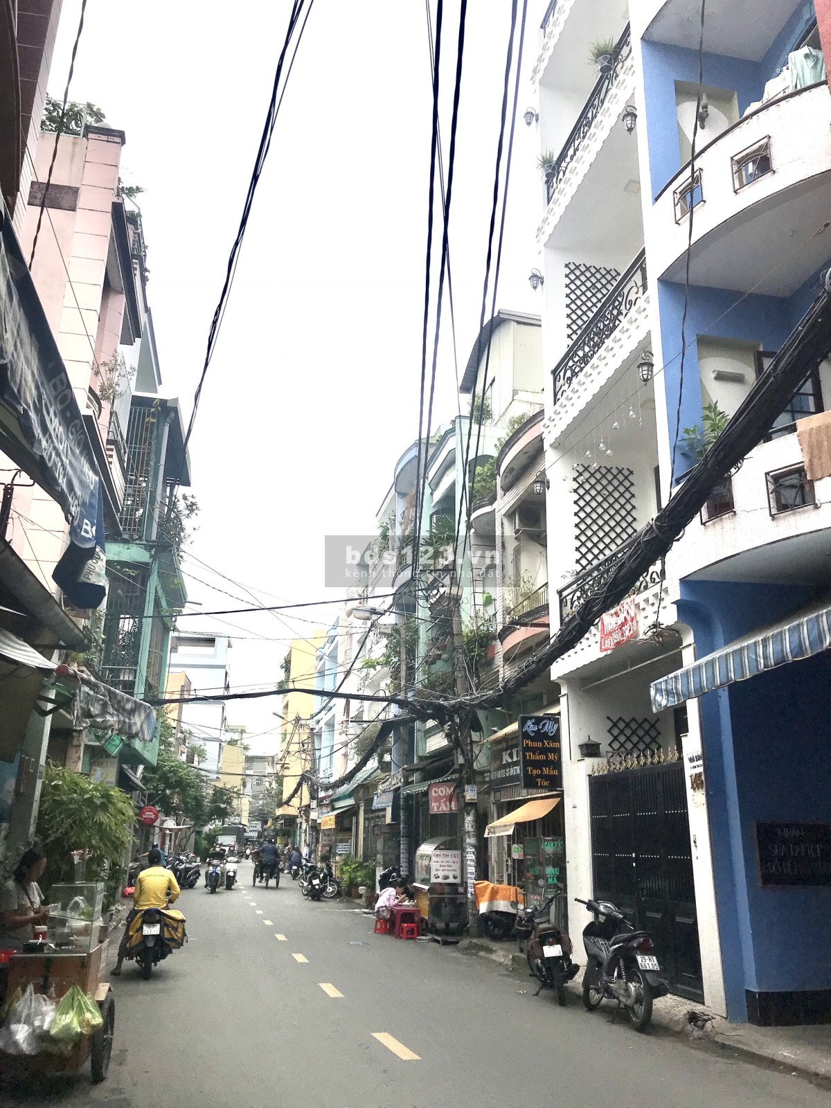 Bán nhà mặt tiền Phường 6 Tân Bình, TP.HCM, kết cấu 1 trệt 3 lầu 1 sân thượng