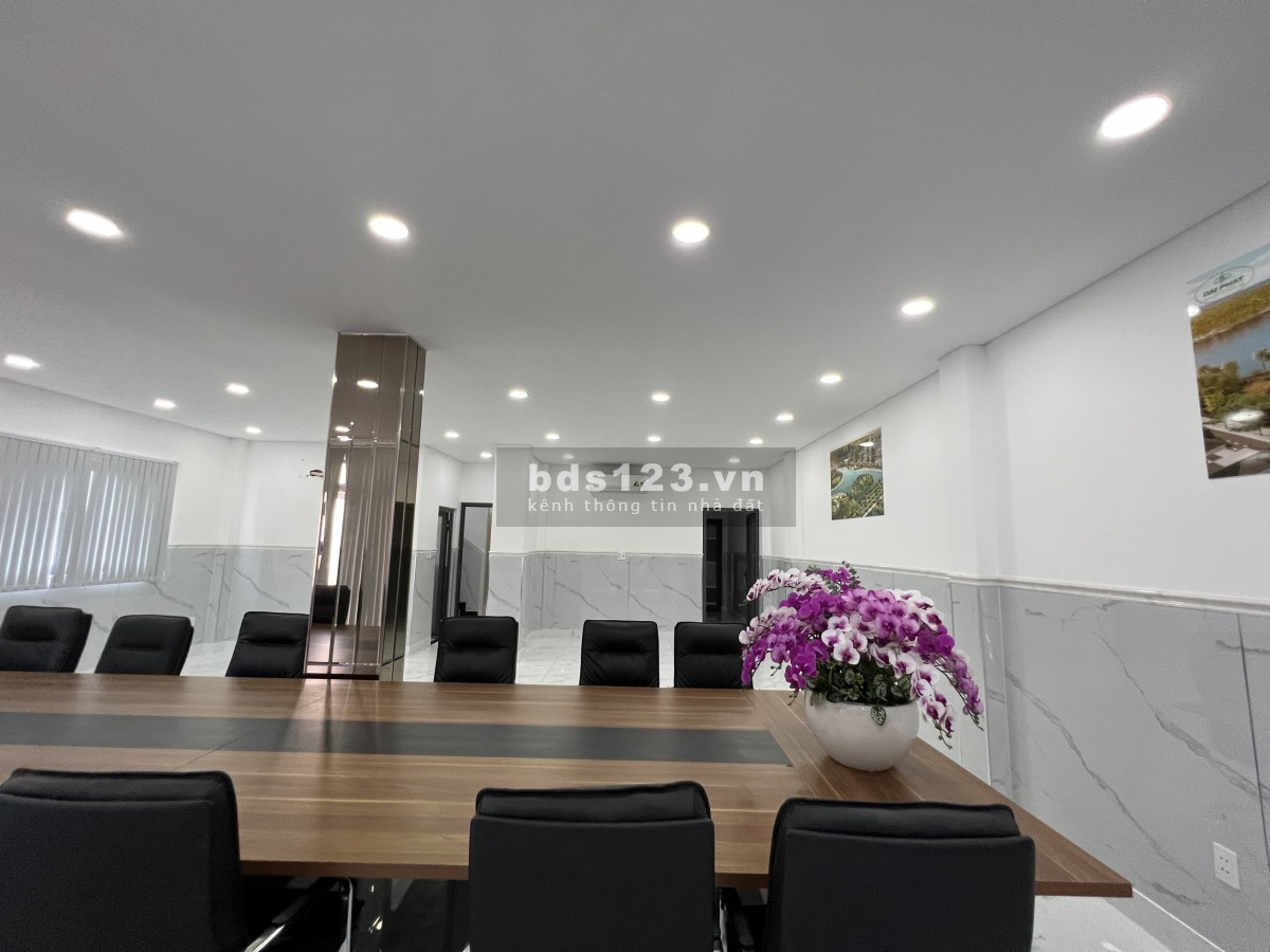 Mặt tiền Nguyễn Sơn Q.Tân Phú HCM DT : 10m x 23m kết cấu 7 tầng Full nội thất cao cấp