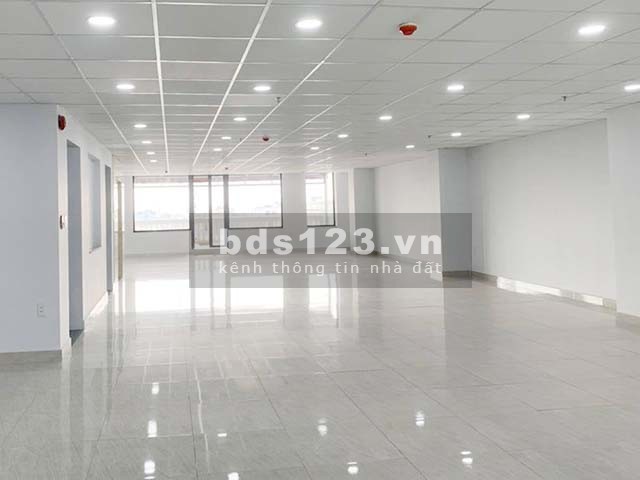 Tòa Nhà 20m Ngang MT Kinh Dương Vương, Phường 12, Quận 6. Hầm- 7 Lầu, 2600 M2, Ốp Full Kính