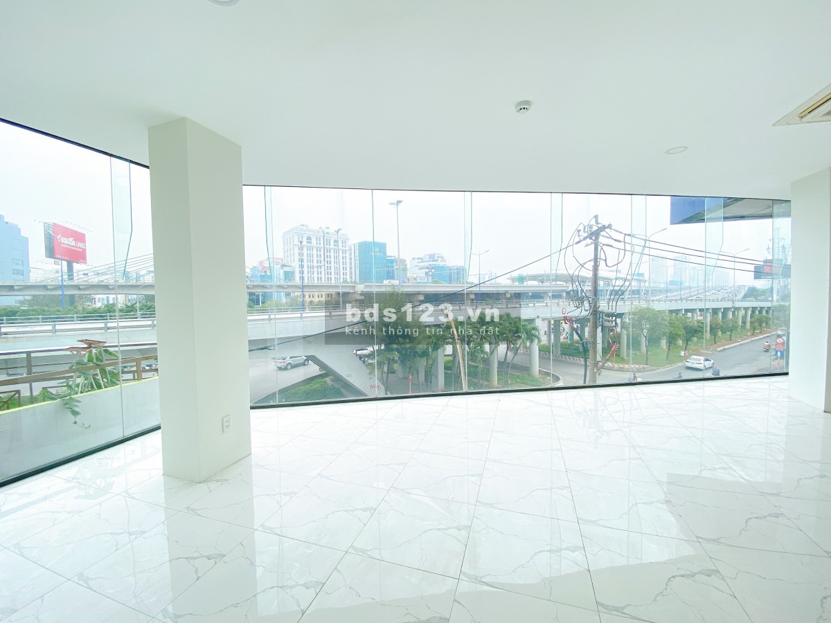 Cho thuê văn phòng tại vị trí đắc địa 2 MT ĐBP-NHC sầm uất, tiện đi lại giao dịch