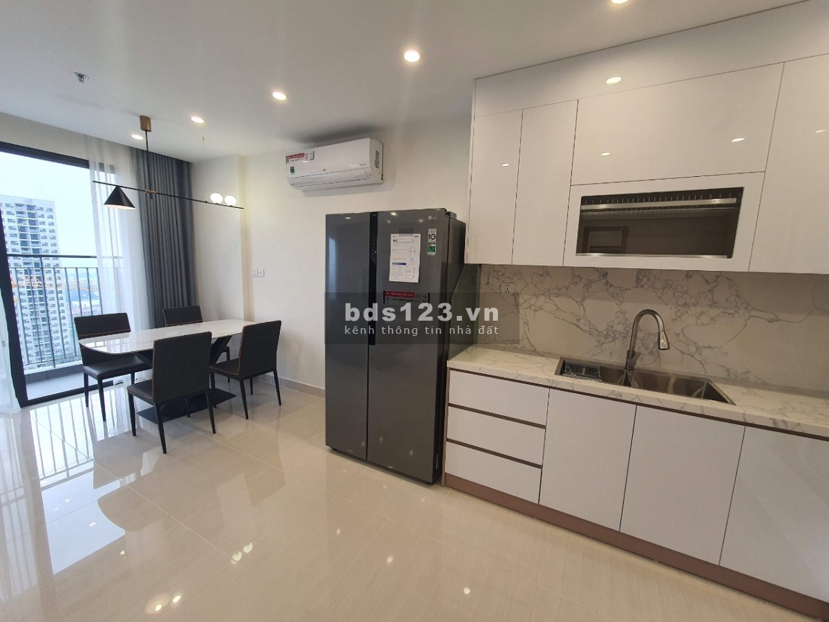 Cho thuê Vinhome SmartCity căn 3 ngủ đồ cơ bản giá rẻ