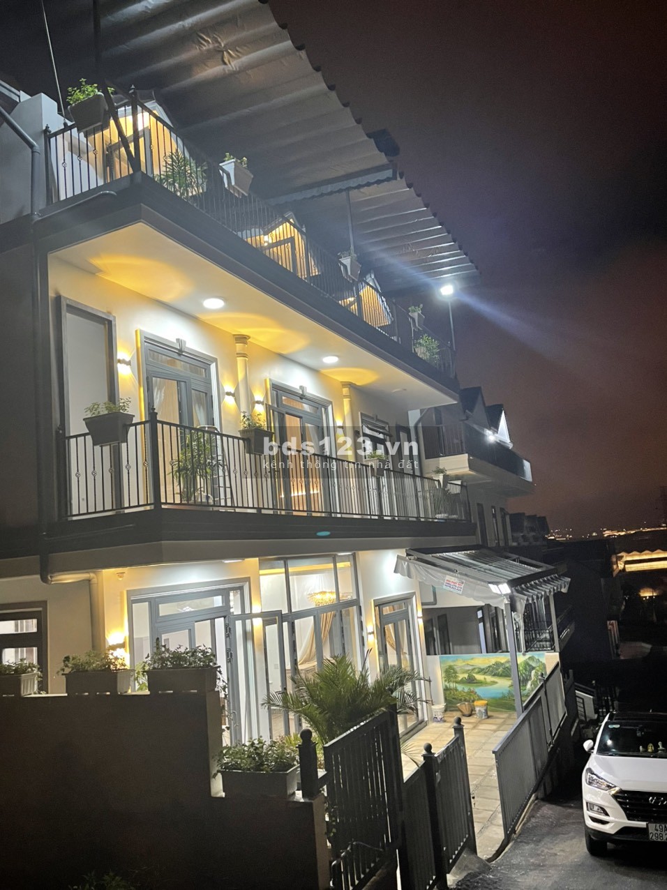 Bán nhanh biệt thự Đà Lạt Phường 12 đường lớn, giá tốt