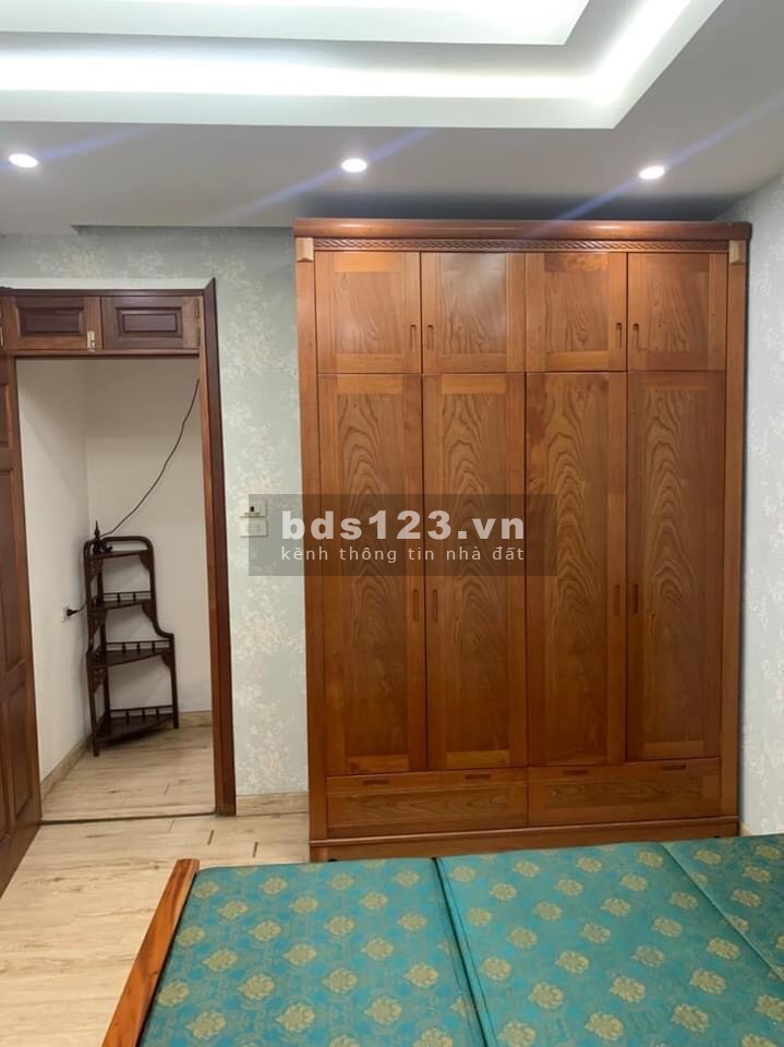 Cho thuê căn hộ toà A, tầng trung, 173 Xuân Thuỷ, Mai Dịch, Cầu Giấy HN