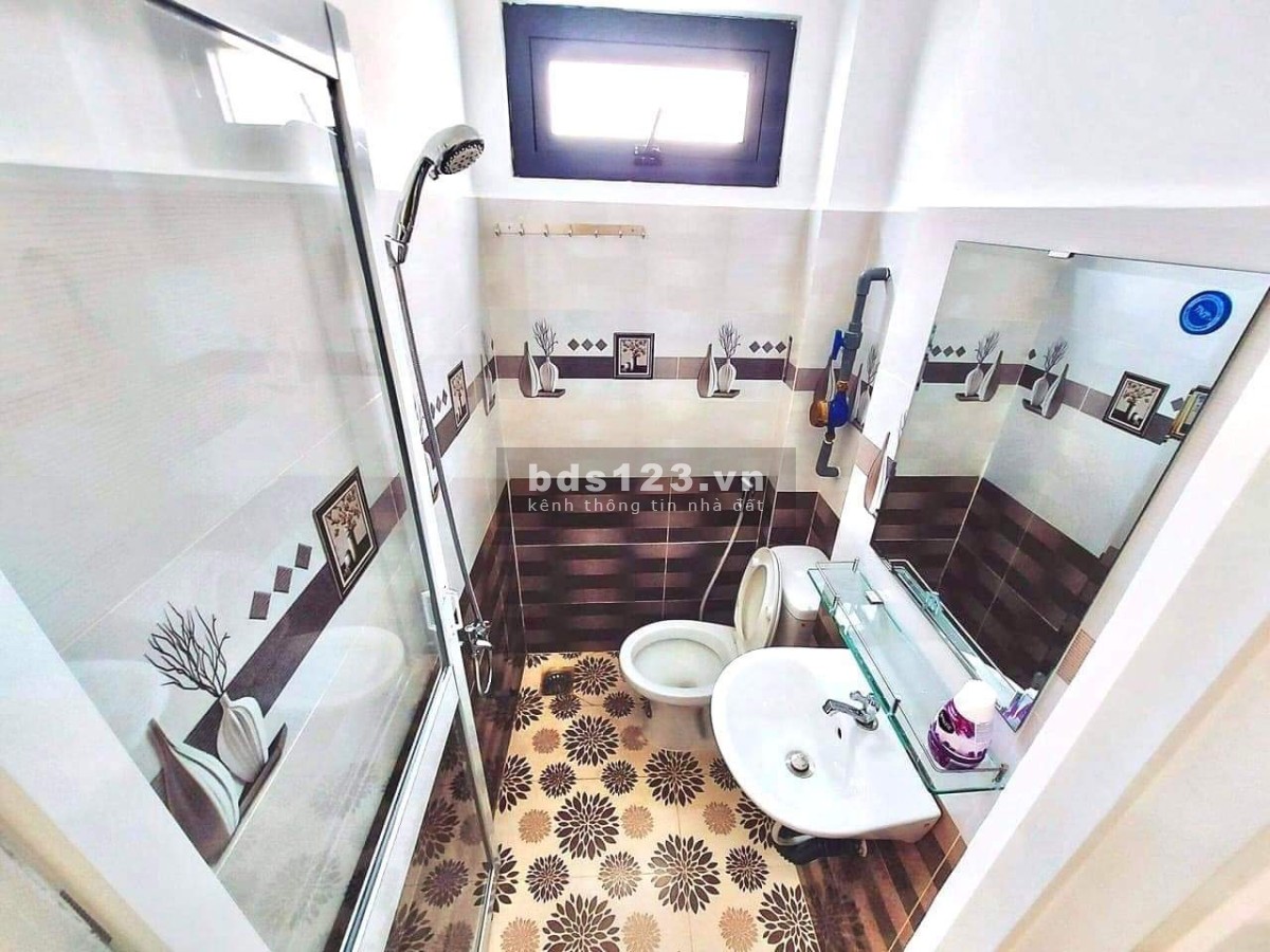 Bán nhà Phường 7, Phú Nhuận, DT 70m², giá 6 tỷ, hẻm 1 sẹc sạch đẹp cách đường lớn 50m