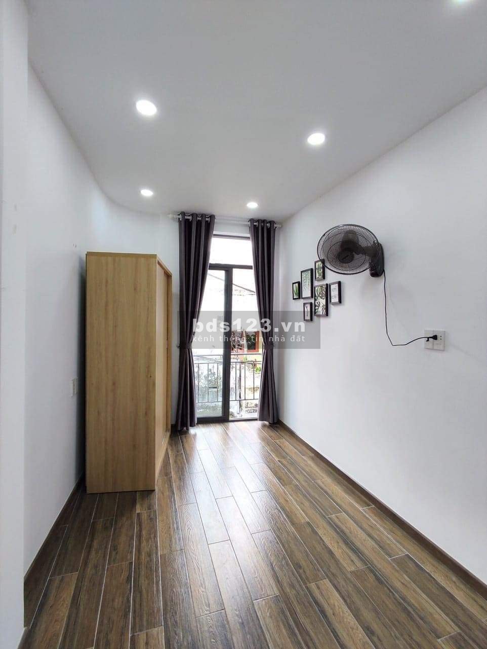 Bán nhà Phường 7, Phú Nhuận, DT 70m², giá 6 tỷ, hẻm 1 sẹc sạch đẹp cách đường lớn 50m