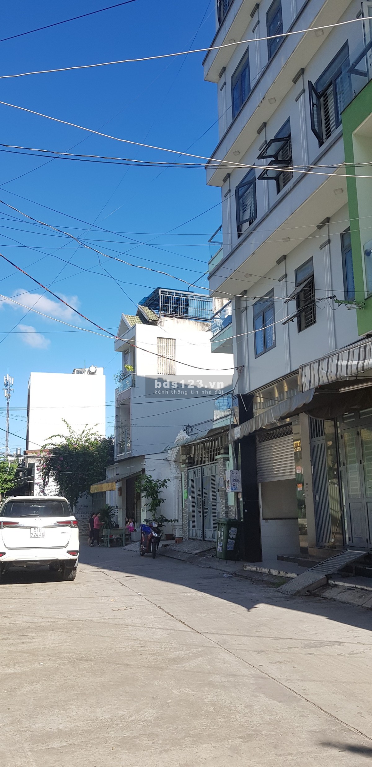 Chỉ 2.95 tỷ 2 tầng vị trí vừa ở vừa kinh doanh hẻm xe hơi ra vào Tây Thạnh, Tân Phú