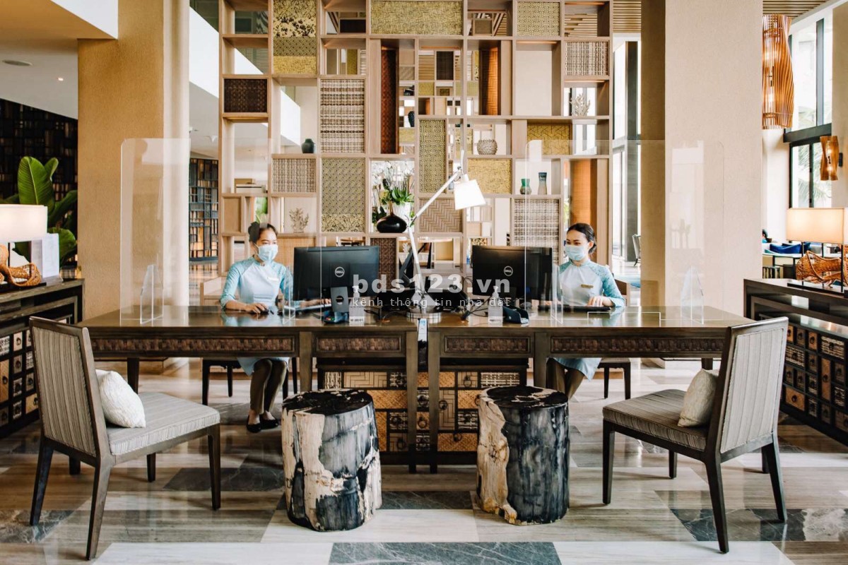 Bán Biệt Thự Mặt Biển Intercon Hạ Long - Căn Góc Làm Việc Chính Chủ:0849271084