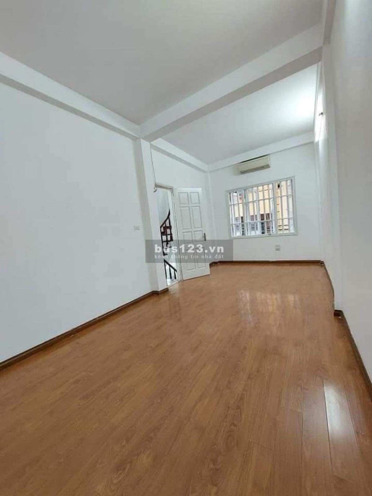 Chính chủ cho thuê phòng 25m2 gần bx Giáp Bát lh 0788888569