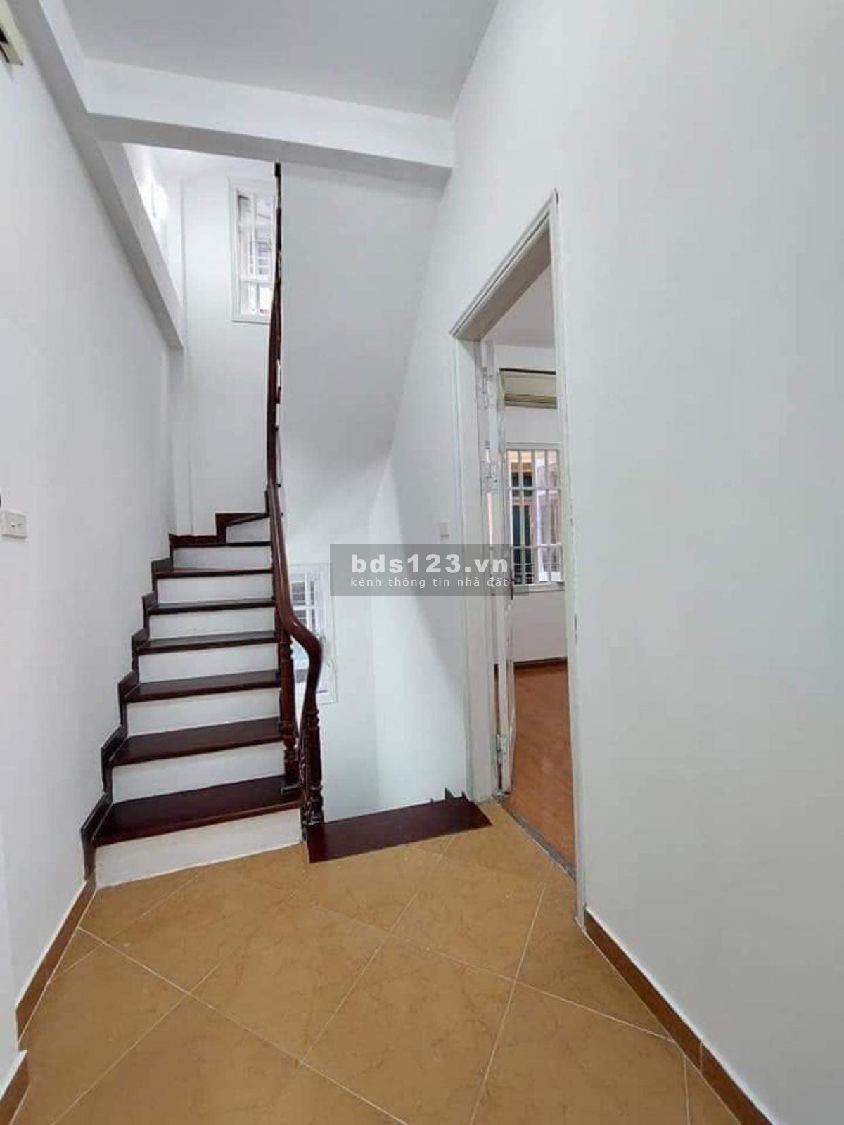 Chính chủ cho thuê phòng 25m2 gần bx Giáp Bát lh 0788888569