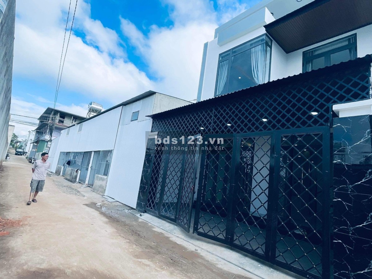 Bán nhà lầu hẻm 515 Hà Huy Tập, phường Tân Lợi, Đắk Lắk, giá chỉ 2,84 tỷ