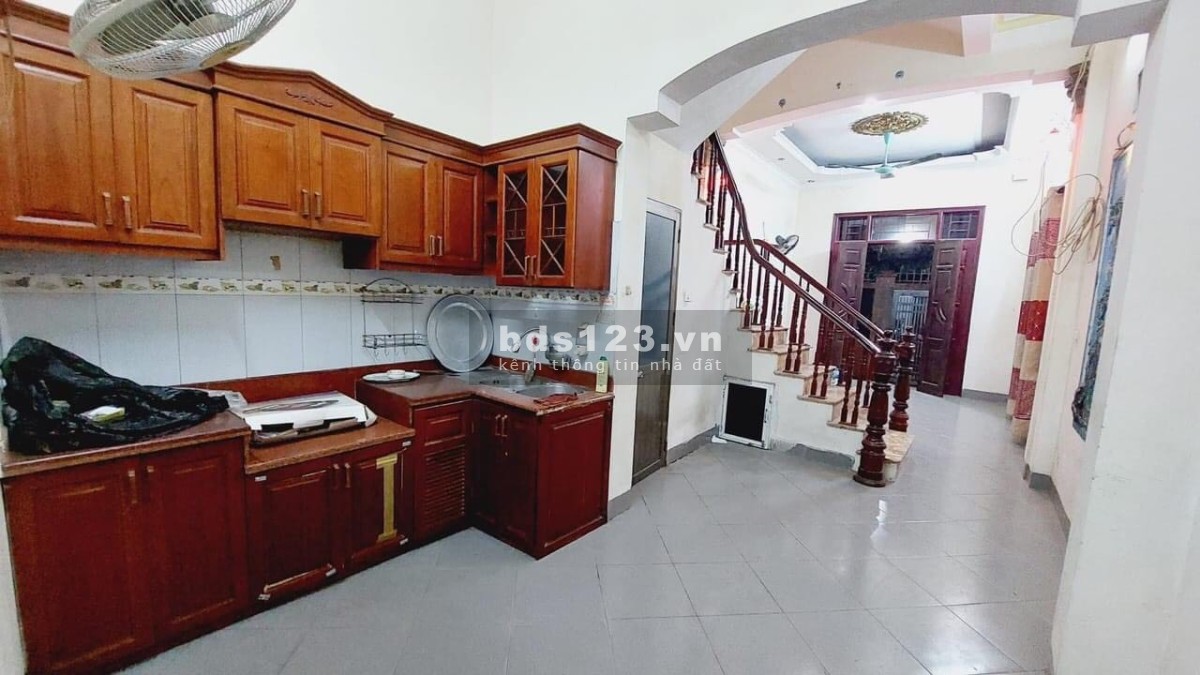 Bán đất tặng nhà thị trấn Hà Đông, ô tô qua cửa kinh doanh đầu tư, nhà 3 tầng giá 60 triệu/m²