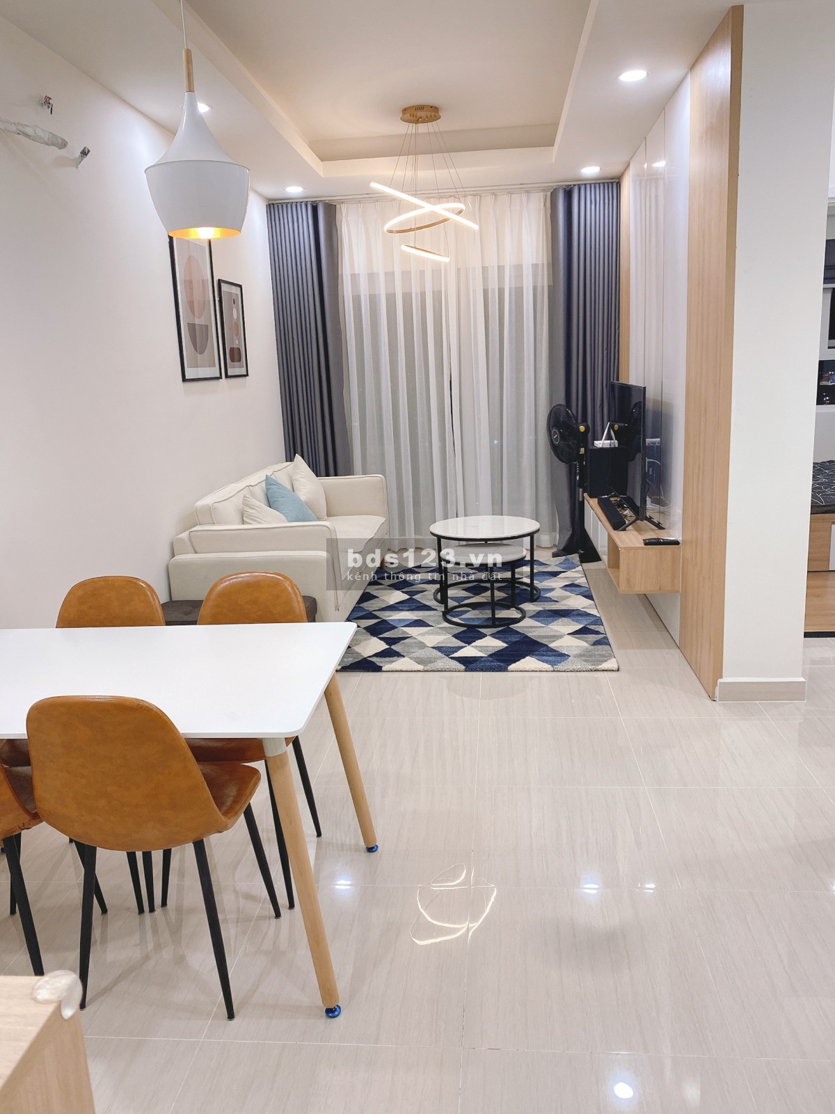Cho thuê 2pn 2wc có nội thất 8.5 triệu/tháng - Moonlight Boulevard ngay Aeon Mall. Lh: 0938308438.
