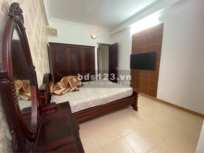 Bán nhà tại Lạc Long Quân, Tây Hồ, diện tích 47m2 giá chỉ 5tỷ