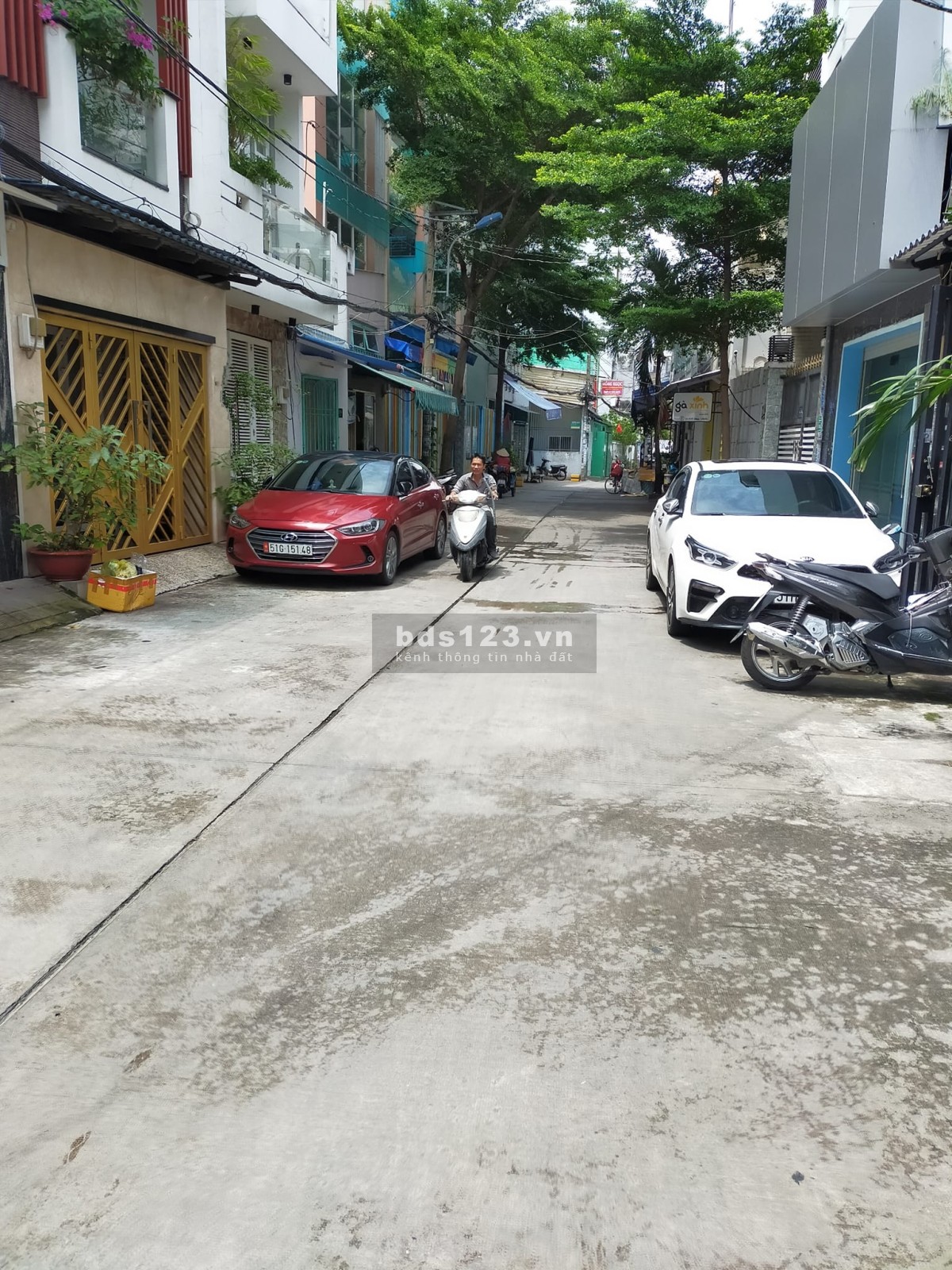 Bán nhà hẻm xe tải tránh, đường Tân Hương, Tân Phú, DT 40m² x 2 tầng, giá 5,3 tỷ