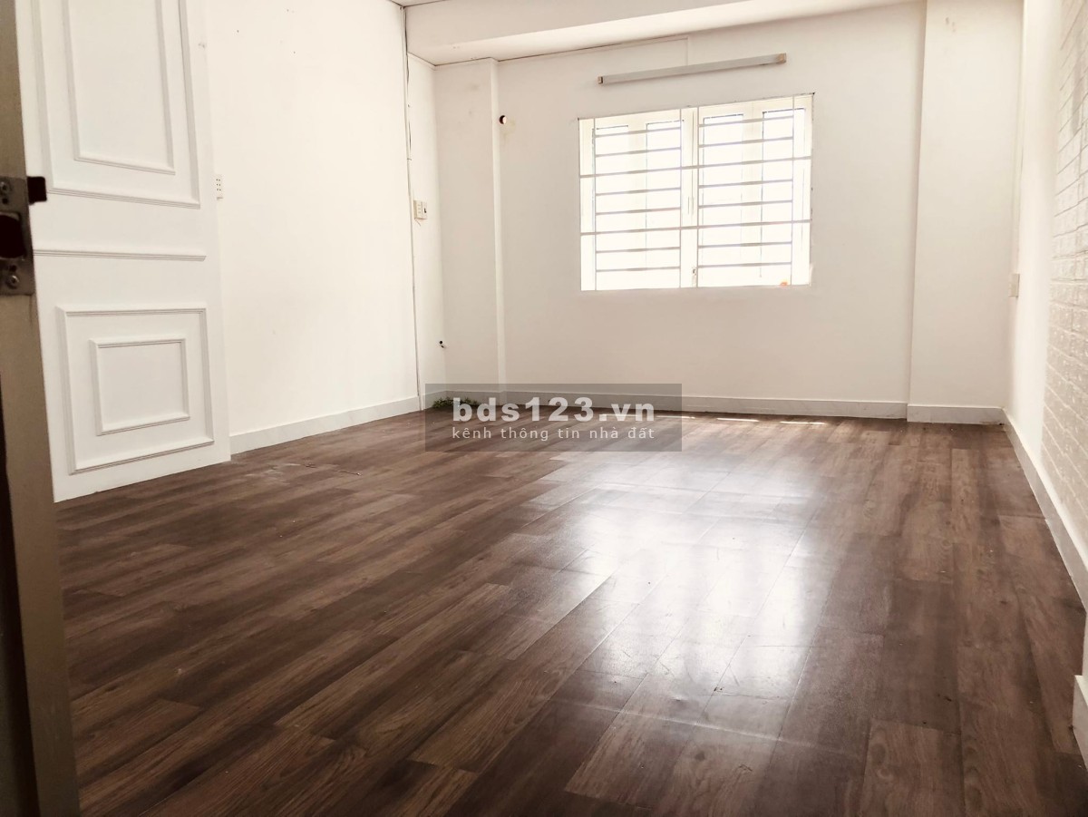 Bán nhà hẻm xe tải tránh, đường Tân Hương, Tân Phú, DT 40m² x 2 tầng, giá 5,3 tỷ