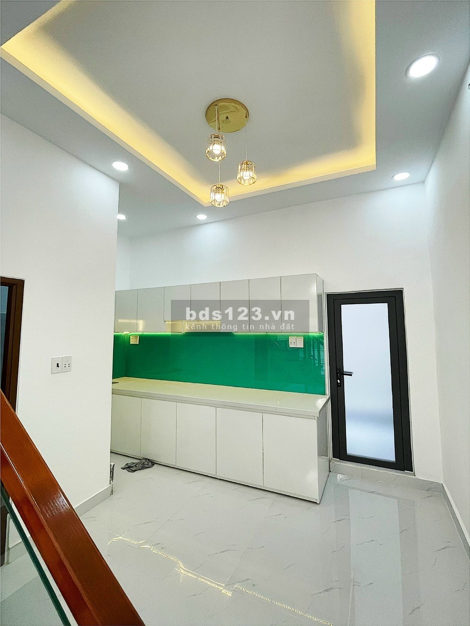 Bán nhà hẻm thông CMT8, Quận 10, gần chợ trường học, bệnh viện, khu dân trí an ninh đảm bảo