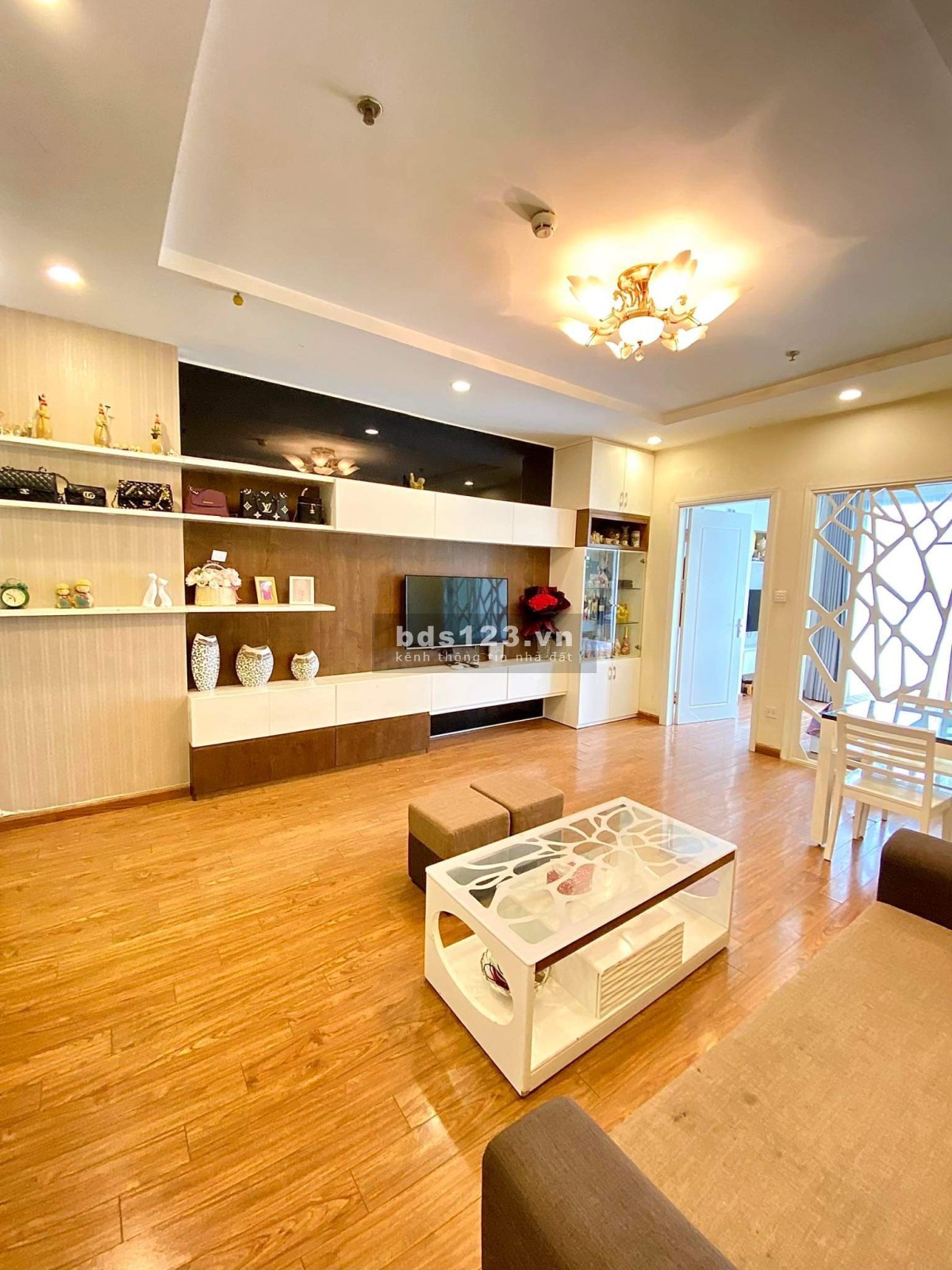 Bán căn 1 phòng ngủ dt 47m2, Times City Minh Khai đầy đủ đồ giá 2.6 tỷ