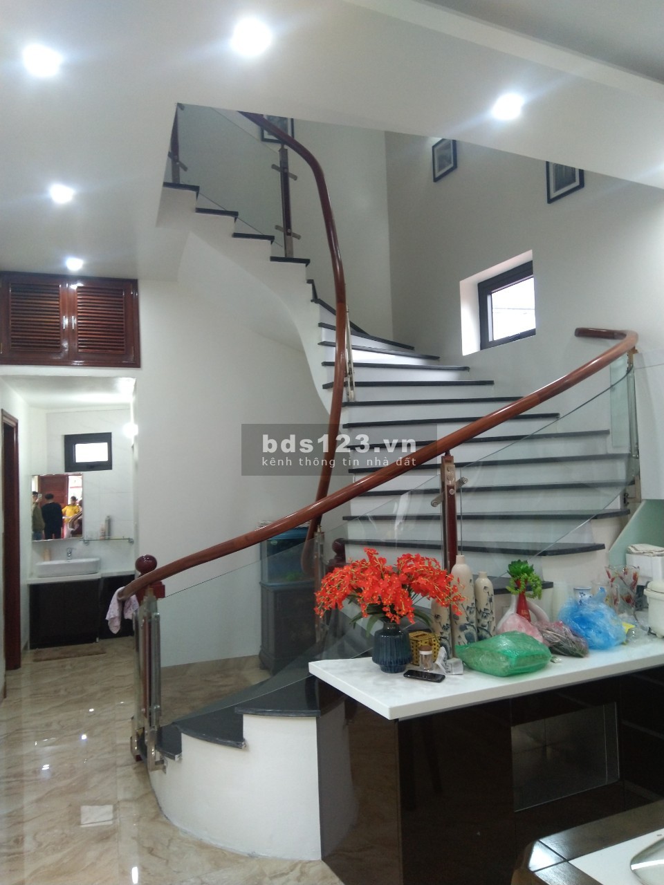 Bán nhà 4 tầng mặt tiền 4.3m giá 1.9 tỷ, siêu hiếm lh 0977143626