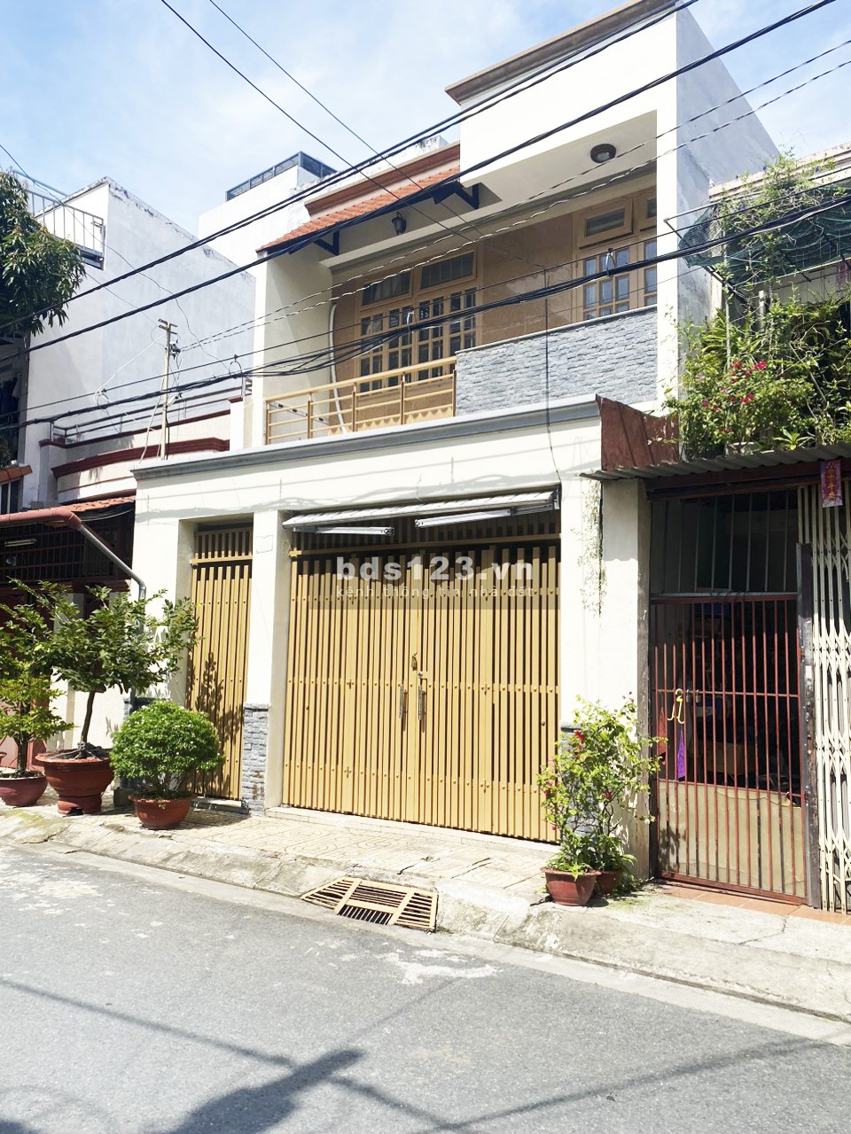 Cho thuê nhà nguyên căn mặt tiền đường số Phường Tân Quy, Quận 7.