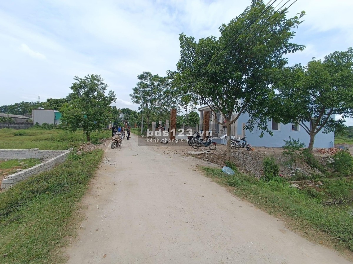 Bán đất Chương Mỹ Hà Nội lô góc 2 mặt tiền đường liên thông kinh doanh giá 5 triệu/m2