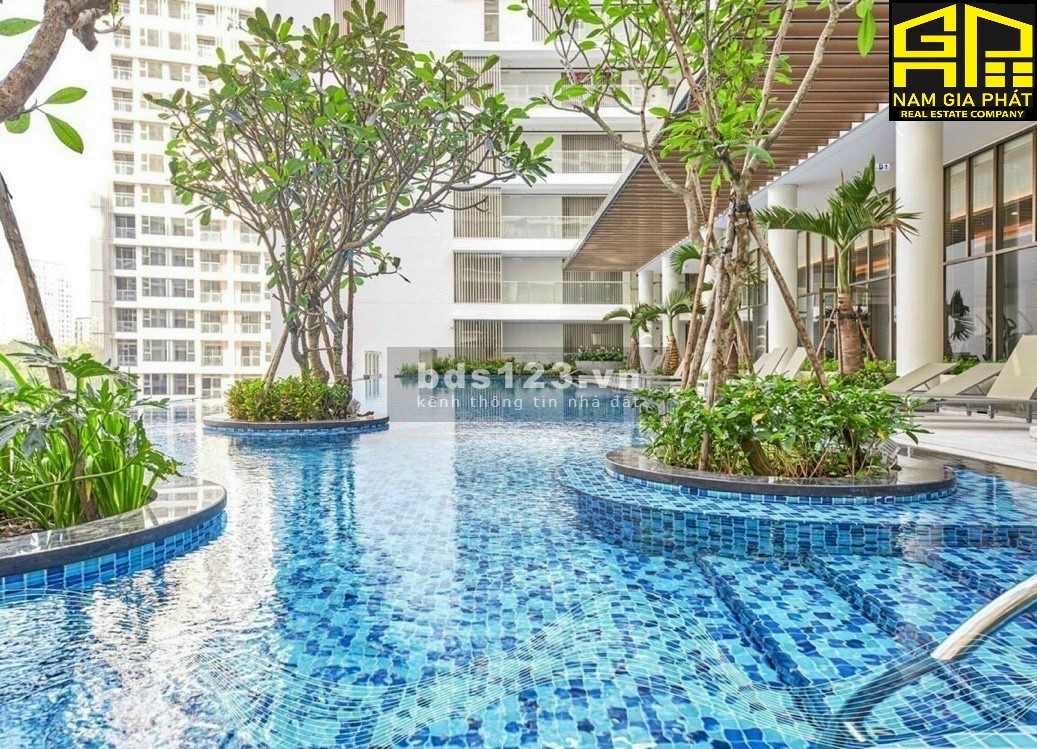 Căn hộ cho thuê dt 135m2, Midtowwn Phú Mỹ Hưng, giá rẻ 45 triệu/tháng