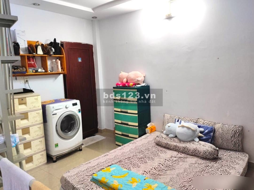 Bán nhà Phú Trung, Quận Tân Phú, DT 19m² x 3 tầng đúc, 2 PN, giá 2,9 tỷ