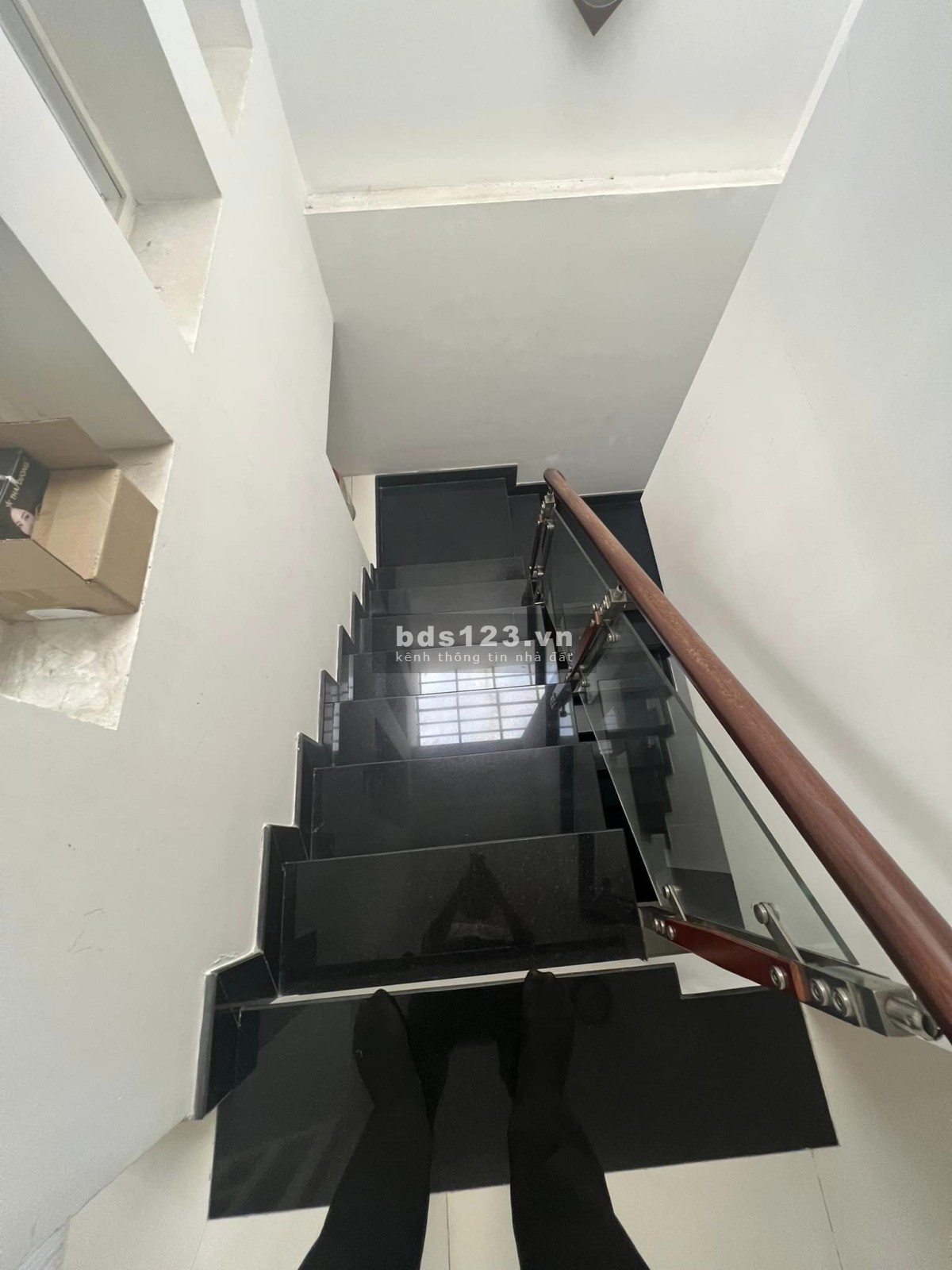 Bán nhà hẻm 5m diện tích 60m2, 4pn, Tây Thạnh Tân Phú, giá tốt