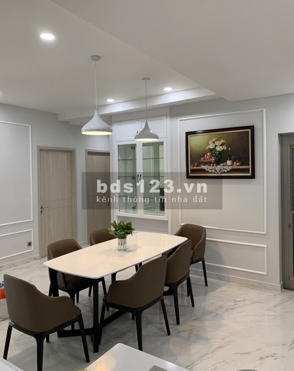 Căn hộ cho thuê dt 135m2, Midtowwn Phú Mỹ Hưng, giá rẻ 45 triệu/tháng