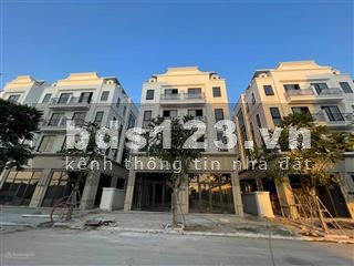 Bán nhà mặt phố 2 mặt tiền-7,2m Mai Phúc, Long Biên. Đối diện trường VinSchool.Gía TT