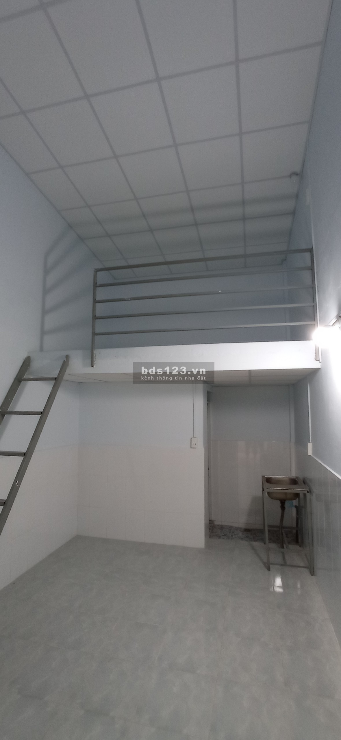 Cho thuê Phòng trọ đường TL15,Thạnh Lộc, Q12, có gác lửng + toilet riêng, yên tĩnh