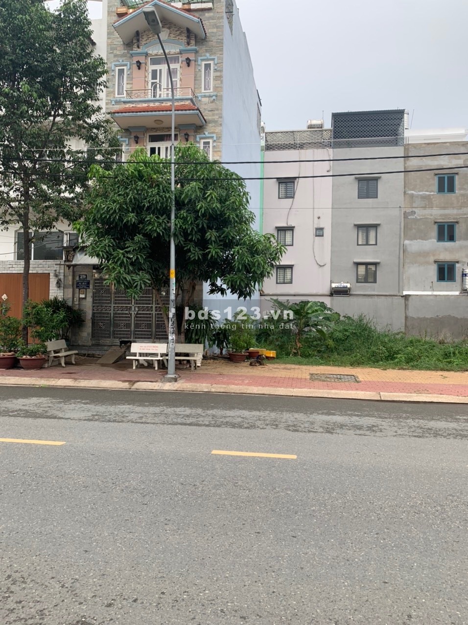 Cần bán liền lô đất mặt tiền đường Vườn Lài, An Phú Đông, Q12 Giá 2.1tỷ 80m2, thổ cư, sổ riêng