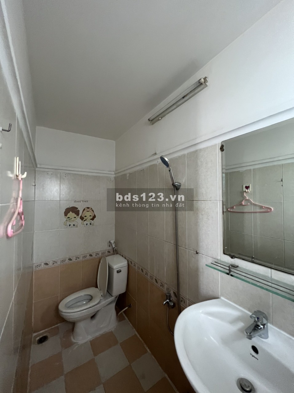 Cho thuê phòng trọ khu Quận 3, toilet riêng, 3 triệu - 3,5 triệu