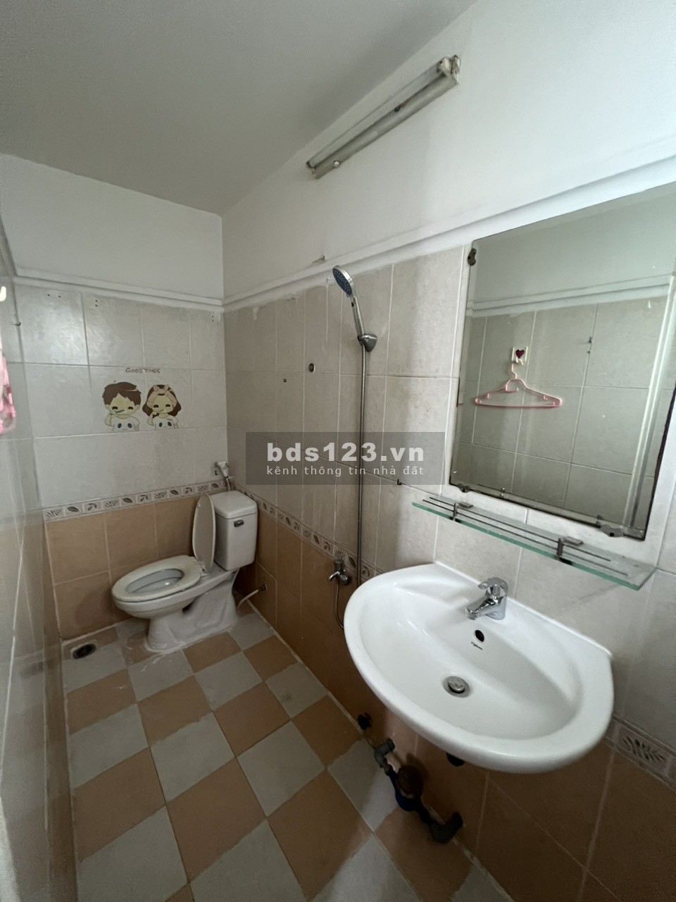 Cho thuê phòng trọ khu Quận 3, toilet riêng, 3 triệu - 3,5 triệu