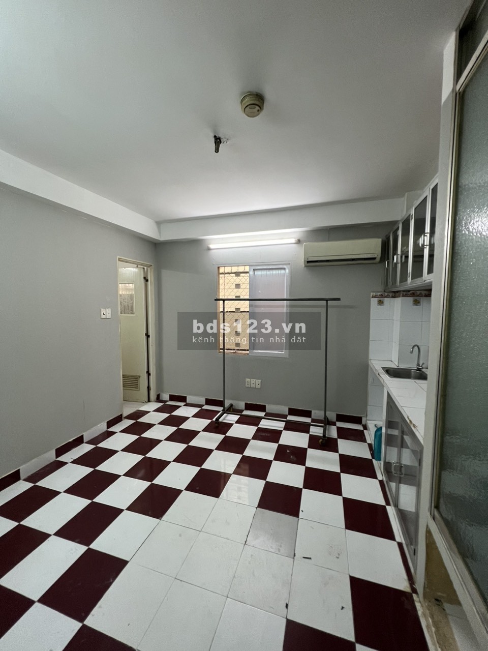 Cho thuê phòng trọ khu Quận 3, toilet riêng, 3 triệu - 3,5 triệu