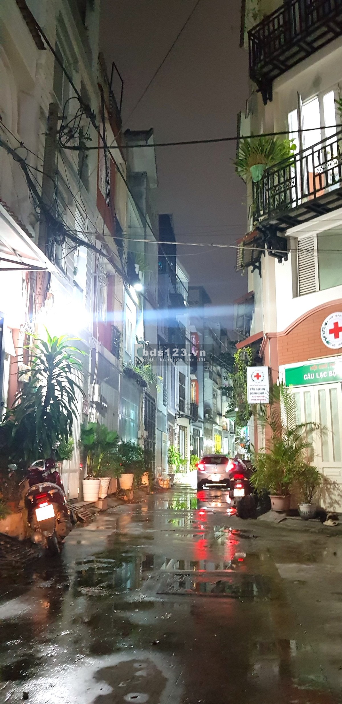Bán nhà mặt tiền 5m, 4 tầng đúc, 4 phòng ngủ, hẻm 4m, nhỉnh giá 5 tỷ đồng