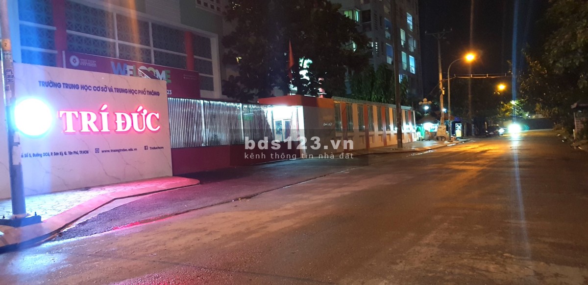 Bán nhà mặt tiền 5m, 4 tầng đúc, 4 phòng ngủ, hẻm 4m, nhỉnh giá 5 tỷ đồng