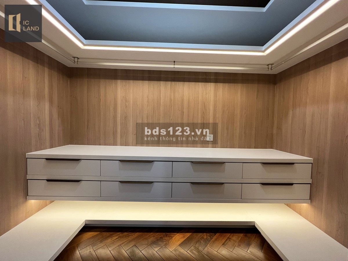 Khách cần tiền gấp, muốn bán căn hộ COVE RESIDENCES giá rẻ nhất thị trường
