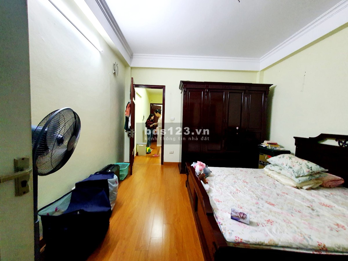 Bán nhà phố Hoa Bằng, DT 49m², giá chỉ 4,6 tỷ đồng