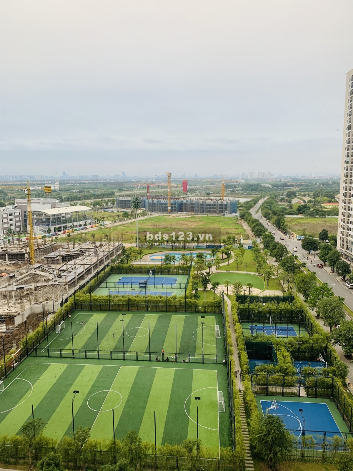Chị gái em cần bán căn hộ 1PN + 1 43m2 full đồ nội thất xịn, giá 1,4 tỷ tại Vinhomes Ocean Park
