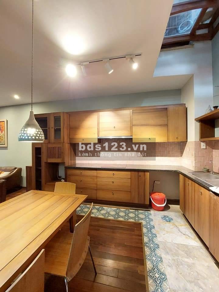 Bán nhà An Dương Vương, Tây Hồ, ngõ ô tô, khu vực kinh doanh , 4,98 tỷ