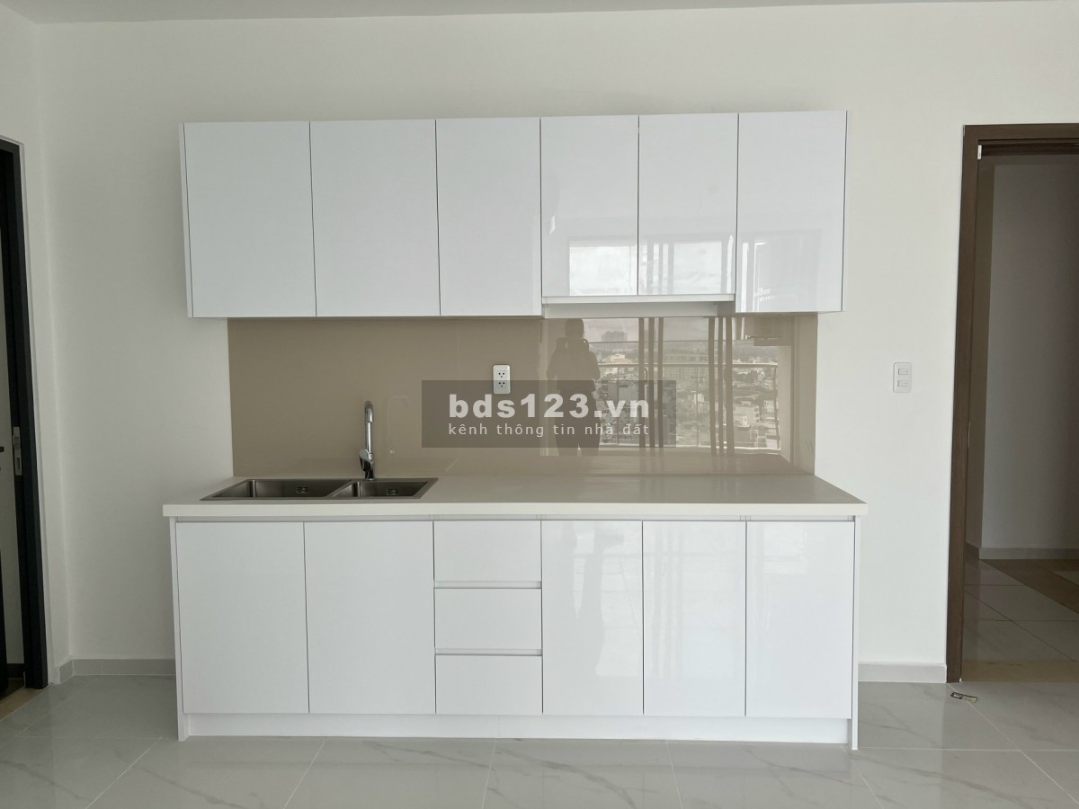Chính chủ bán căn hộ Quận 2 view sông DTSD 76m² chỉ 5.1 tỷ, có sổ đỏ
