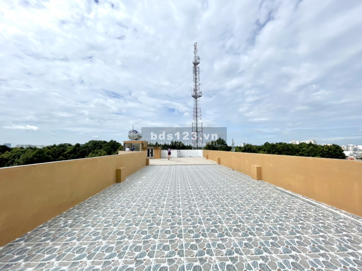 Cho thuê mặt bằng Sân thượng, Rooftop 150m2 đường Đào Duy Anh, Phú Nhuận