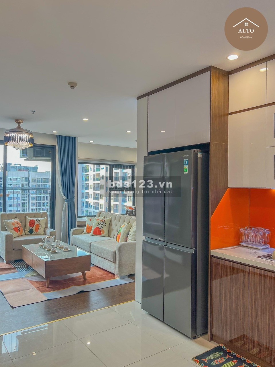 Bán gấp căn 2PN+1,2VS góc 70m2 full nội thất giá 2.03 tỷ tại Vinhomes Ocean Park LH: 0977 484 841