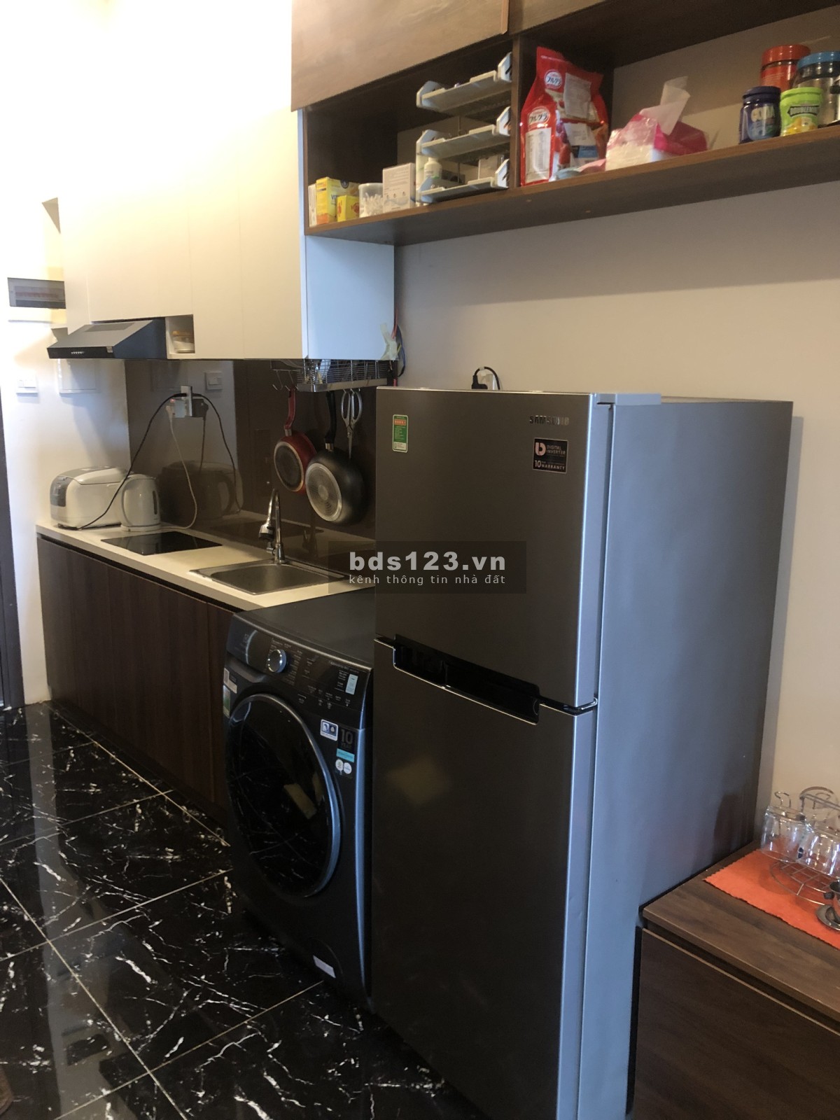 Bán gấp căn hộ 36m2 Full nội thất đẹp, giá siêu hấp hẫn, The Sun Avenue Quận 2