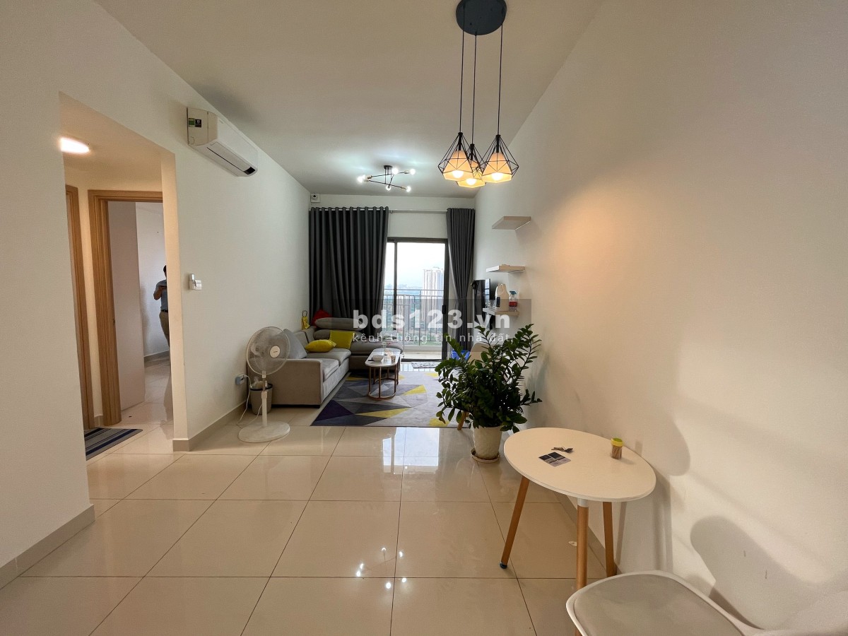 Cho thuê căn hộ 1PN mới ra duy nhất The Sun Avenue lh 0902668806