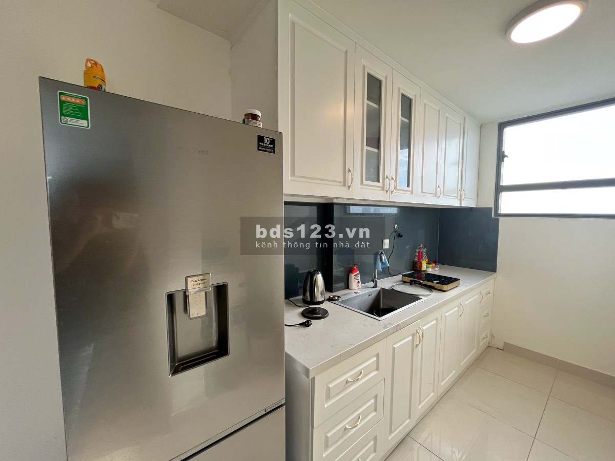 Cho thuê căn hộ 1PN mới ra duy nhất The Sun Avenue lh 0902668806