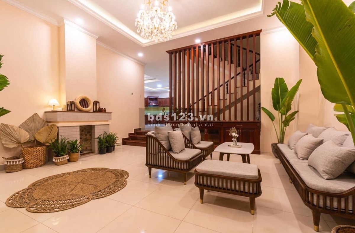 Biệt thự trung tâm Đà Lạt, phường 1 Golf Valley lh 0929261465