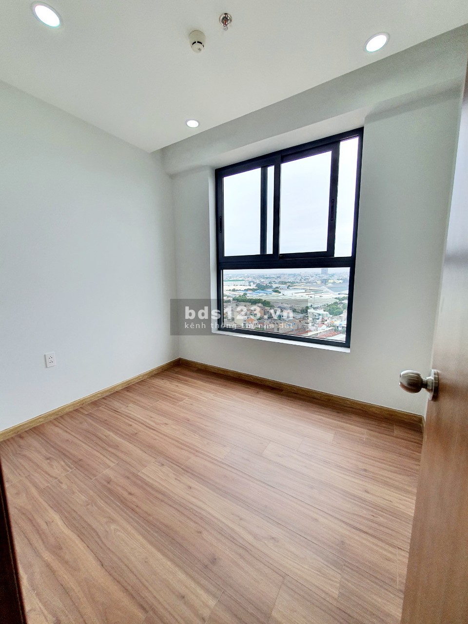 Giỏ hàng cho thuê căn hộ giá tốt T12/2022 tại Bình Dương, lh 0902305909