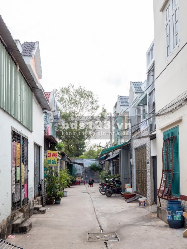 Bán nhà hẻm xe hơi 1 trệt 1 lầu đường Thiên Quang Xã Trung Chánh Hóc Môn